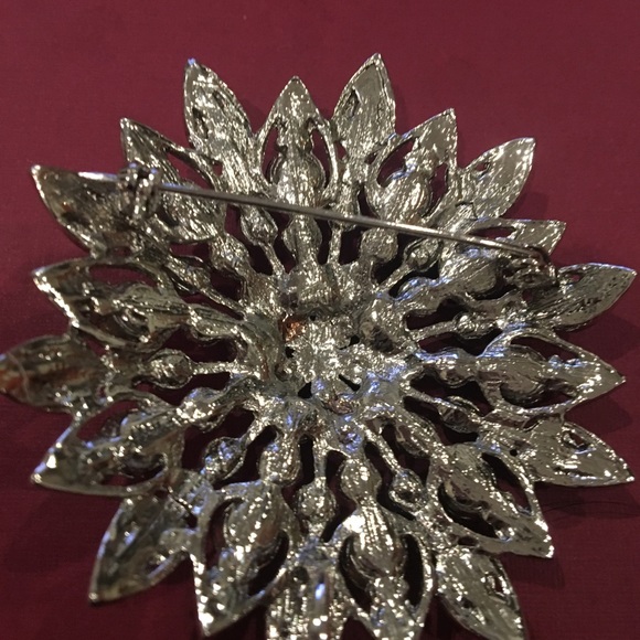 Pin - Picture 2 of 2